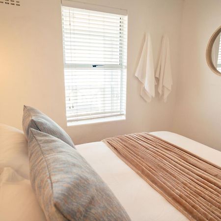 Coastal Living Apartment Hermanus Bagian luar foto
